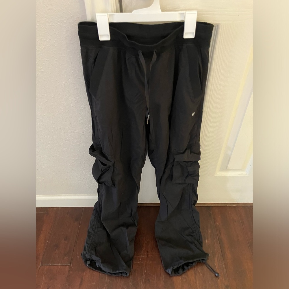 Lululemon Women's Dance Studio Relaxed-Fit Mid-Rise Cargo Pant Black Size S